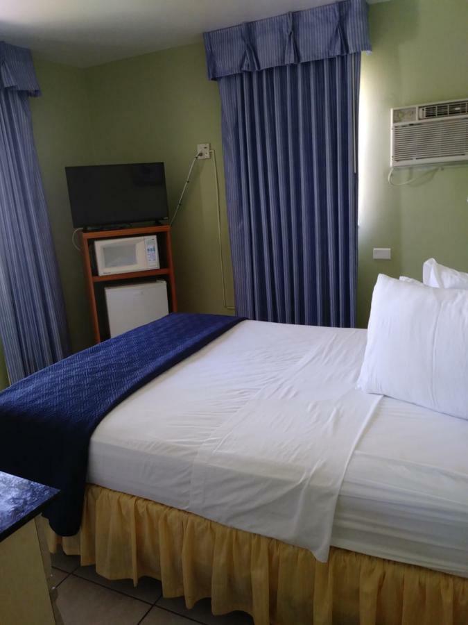 Fountain Cottages Inn ฟอร์ตไมเยอร์ ภายนอก รูปภาพ